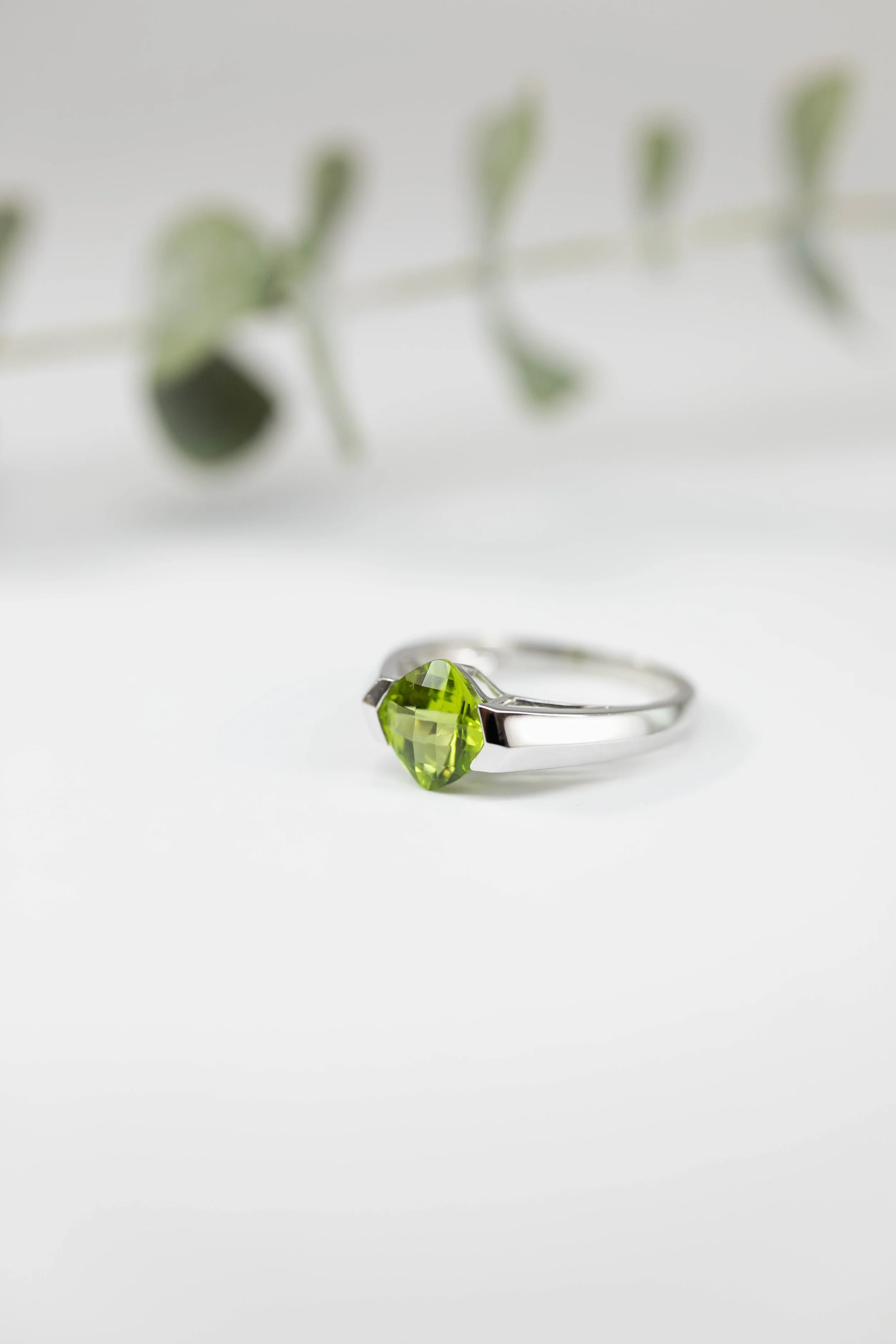 Peridot 2025 engagement rings
